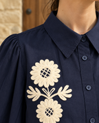 Chemise Nelia – Marine et broderies florales