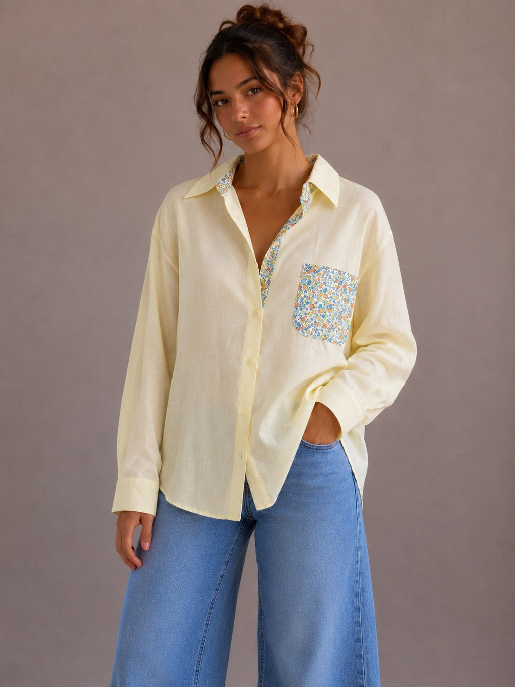 Chemise en coton motif fleuries