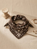 Echarpe triangle motif bandana - L'atelier d'Alice