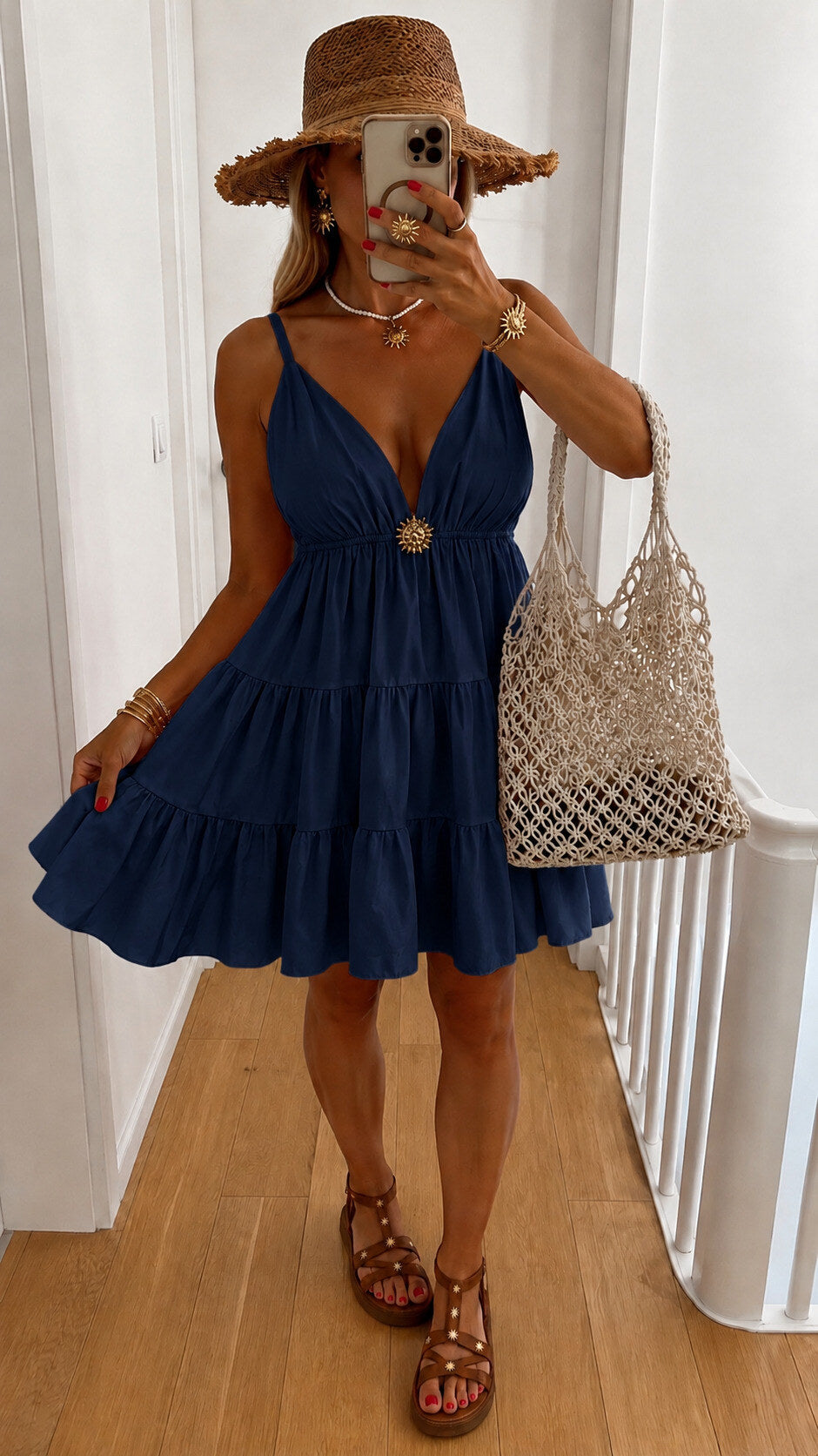 Robe à bretelles broche soleil